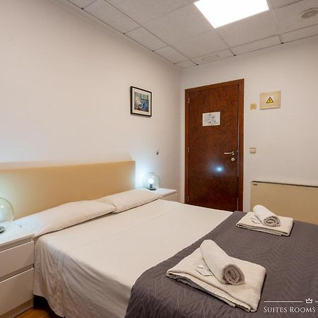 Suites Rooms Valencia Buitenkant foto